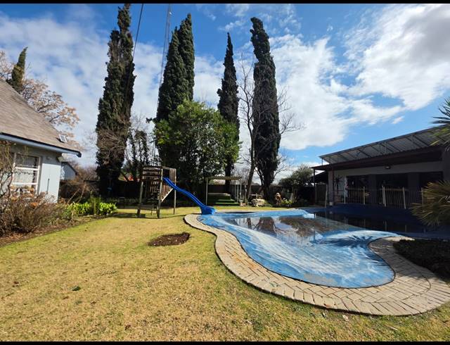 21,437M² SMALLHOLDING FOR SALE IN VAALVIEW